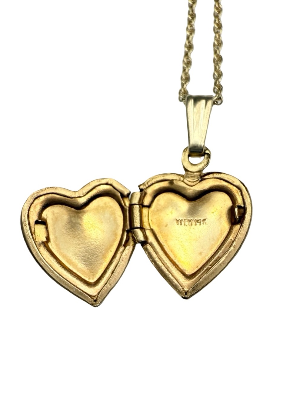 Vintage 14k Solid Gold Heart Locket Necklace Engraved Flower - Picture 10 of 16